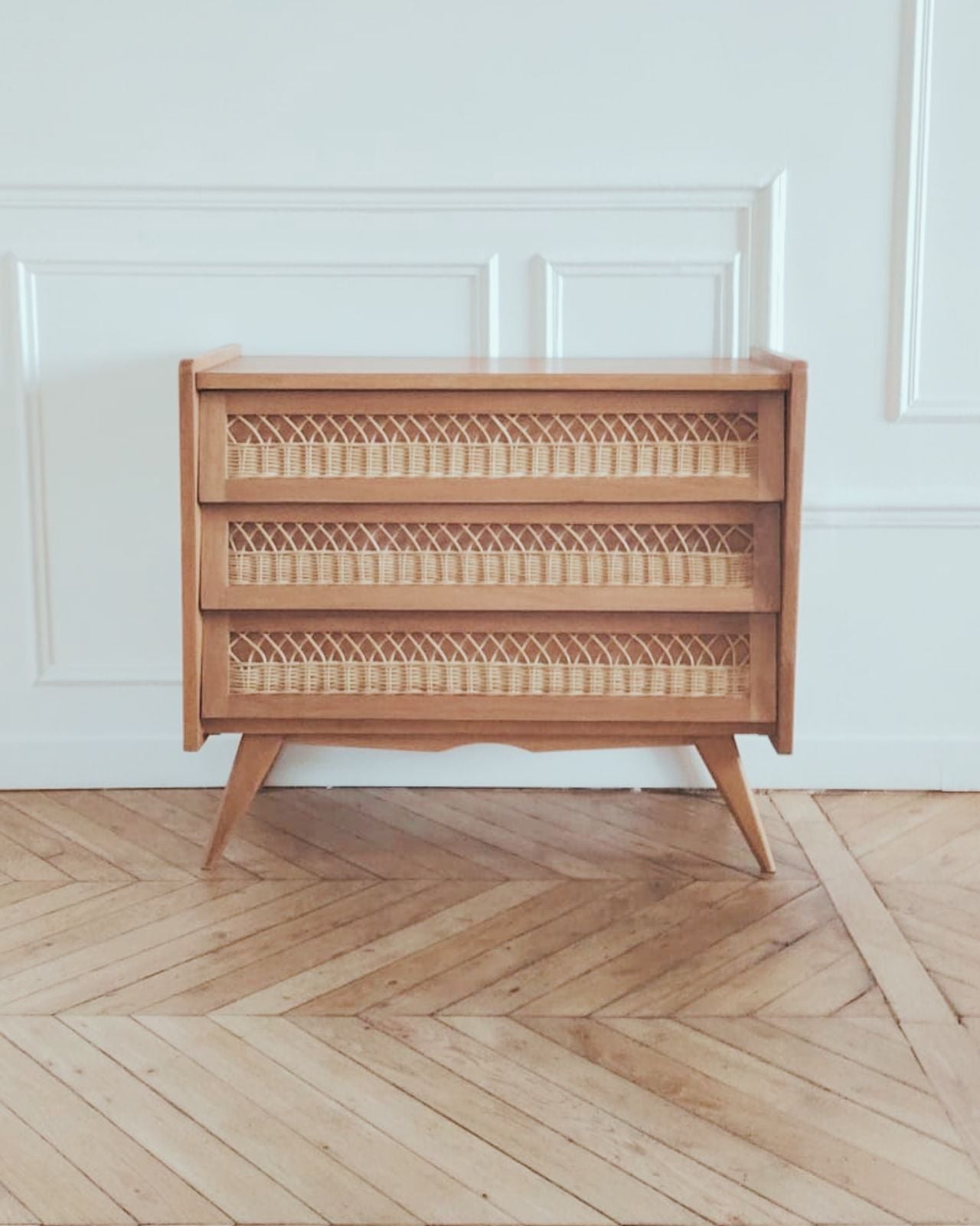 Commode bois et rotin