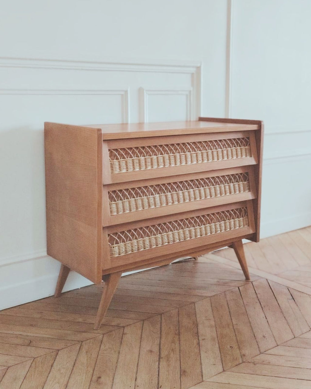 Commode bois et rotin