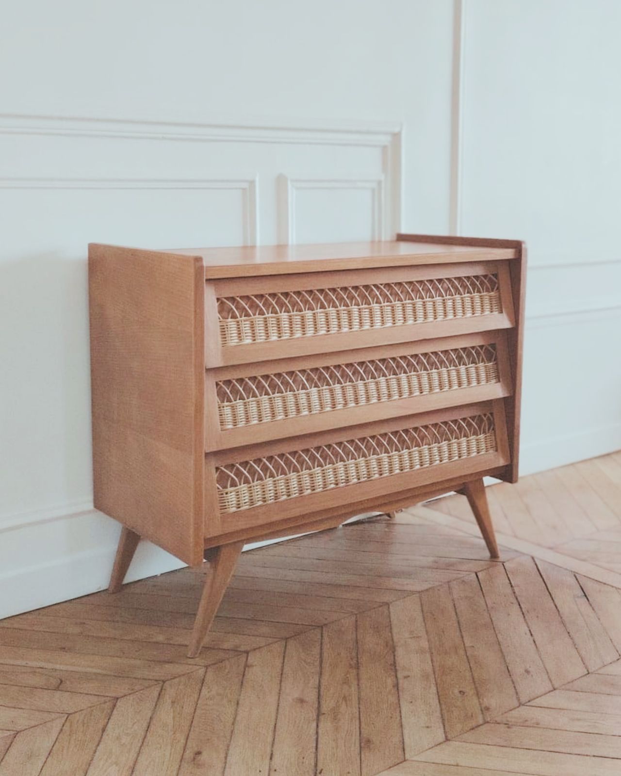 Commode bois et rotin