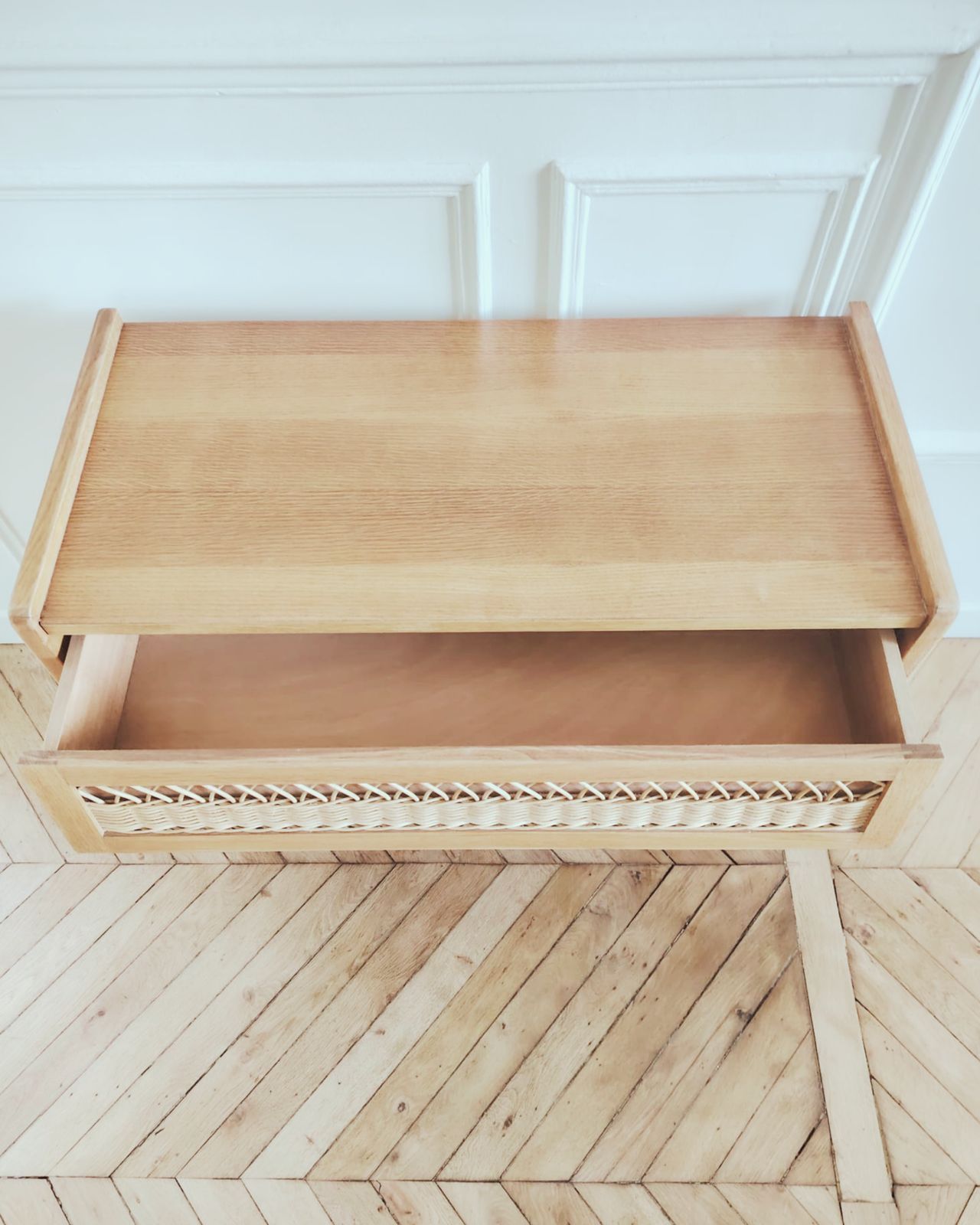 Commode bois et rotin