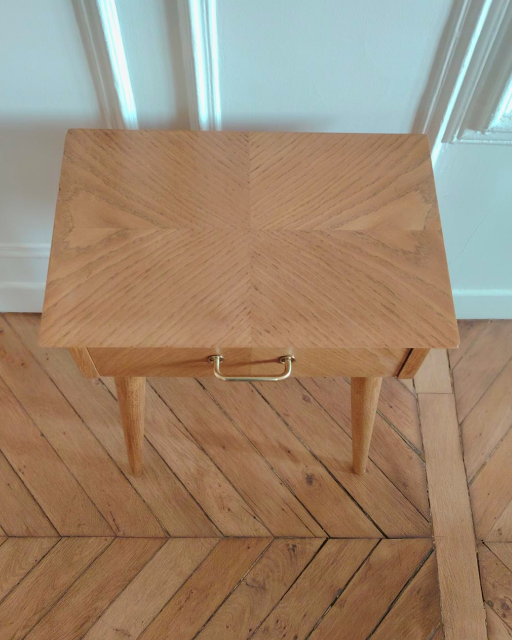 Table de chevet scandinave